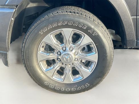 Used 2024 RAM 2500 Limited image 32