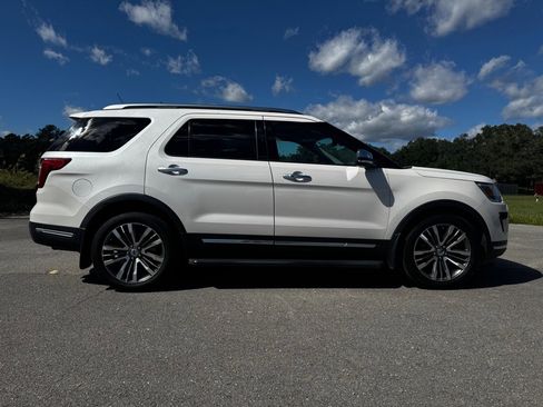 Used 2018 Ford Explorer Platinum image 6