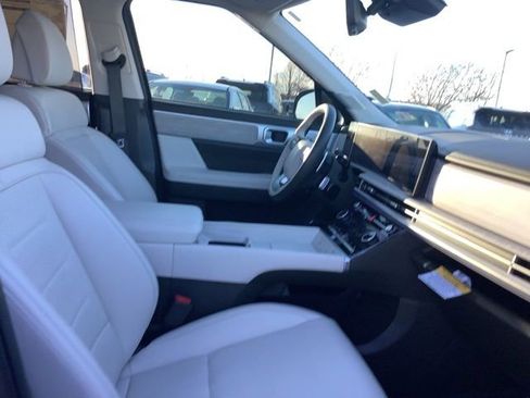 Certified 2025 Hyundai Santa Fe Calligraphy image 32