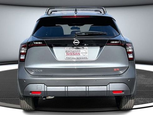 New 2026 Nissan Kicks SR image 4