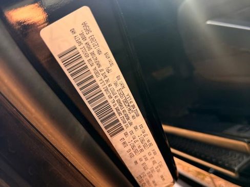 Used 2016 Jeep Wrangler Rubicon w/ Power Convenience Group image 41