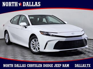 Used 2025 Toyota Camry LE video 1