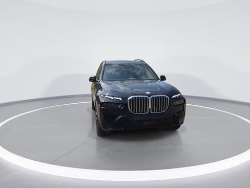 Used 2023 BMW X7 xDrive40i w/ M Sport Package AWD/4WD image 3