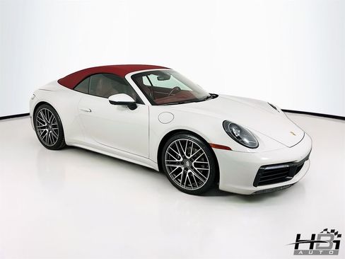 Used 2021 Porsche 911 Carrera 4 image 4