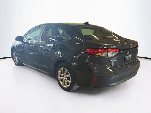 Used 2025 Toyota Corolla LE FWD image 5