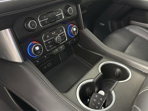 Used 2023 Chevrolet Suburban LT image 22
