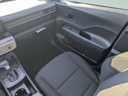 New 2026 Hyundai Kona SE FWD image 16
