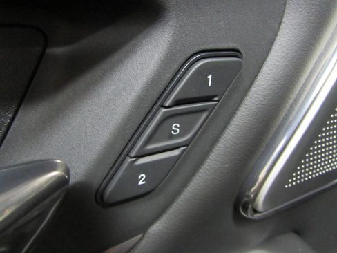 Used 2020 RAM 1500 Limited AWD/4WD image 22