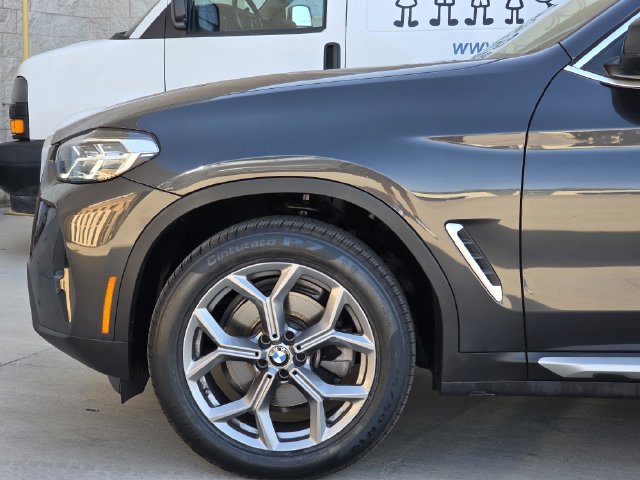 Used 2023 BMW X3 xDrive30i w/ Convenience Package AWD/4WD image 6
