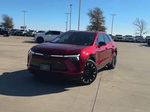 Certified 2024 Chevrolet Blazer EV RS image 4