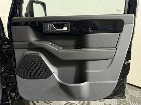 Used 2024 INEOS Grenadier Fieldmaster Edition image 20