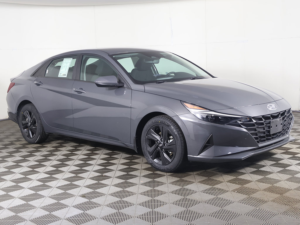 Used 2023 Hyundai Elantra SEL w/ Winter Weather Package FWD image 45