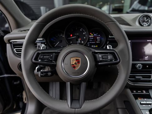 New 2026 Porsche Macan image 28