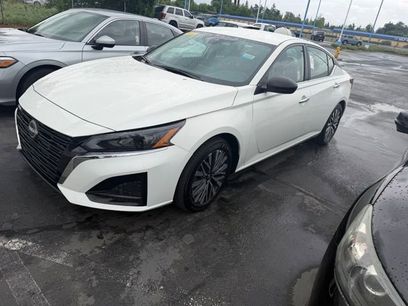 Used 2025 Nissan Altima 2.5 SV