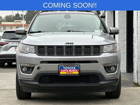 Used 2018 Jeep Compass Latitude w/ Popular Equipment Group image 9