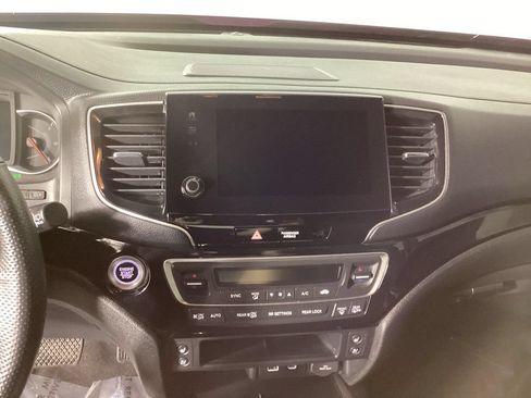 Used 2024 Honda Passport Black Edition image 17