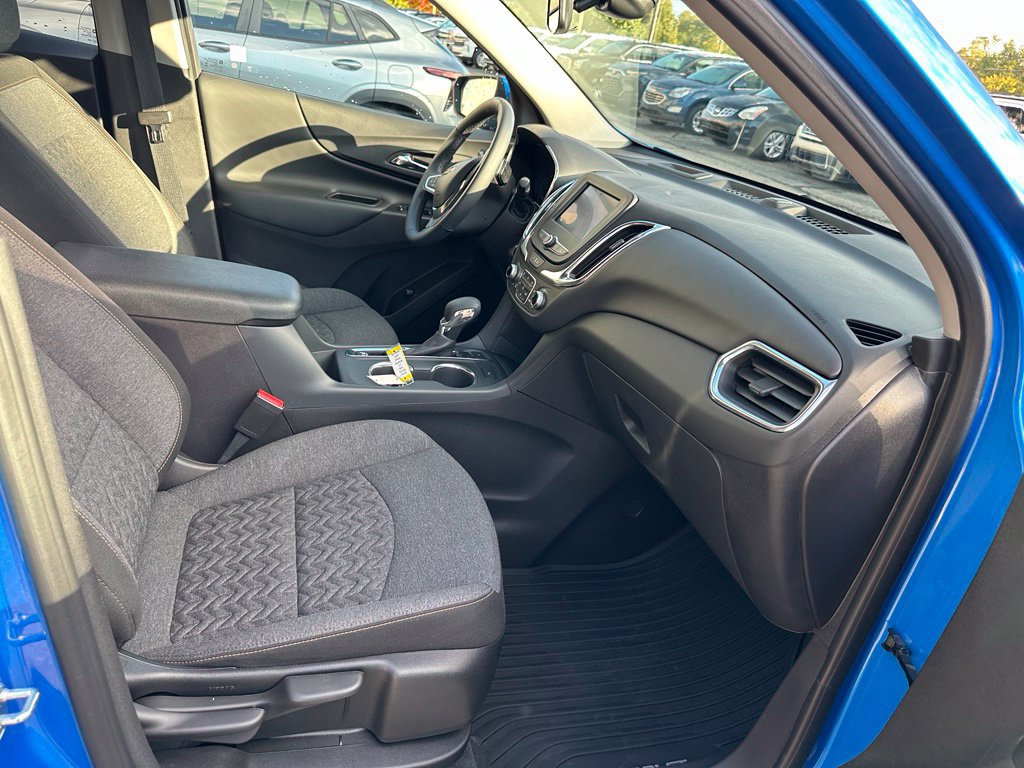 Used 2024 Chevrolet Equinox LT AWD/4WD image 30