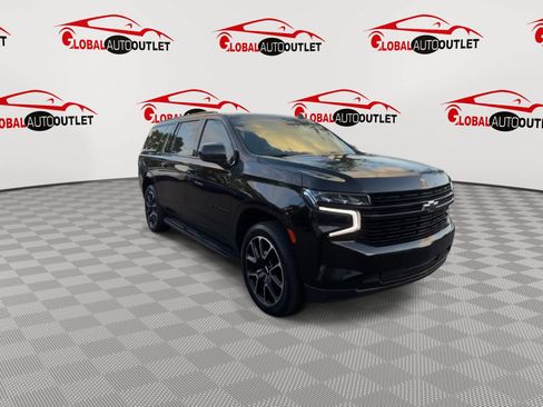 Used 2023 Chevrolet Suburban RST AWD/4WD image 3