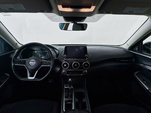 Used 2023 Nissan Sentra SR w/ Electronics Package FWD image 13