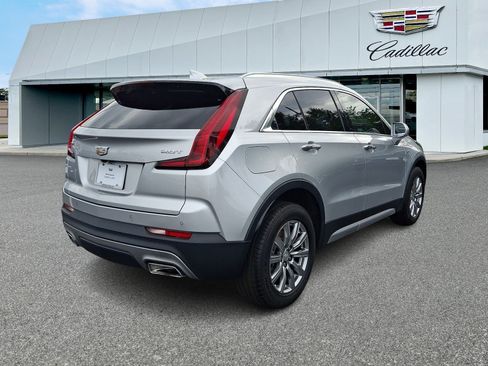 Used 2019 Cadillac XT4 Premium Luxury w/ Driver Awareness Package FWD image 6