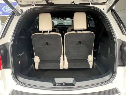 Used 2018 Ford Explorer Limited w/ Equipment Group 301A image 37
