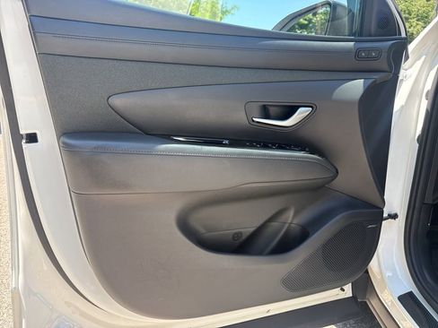 Used 2025 Hyundai Santa Cruz Limited AWD/4WD image 13