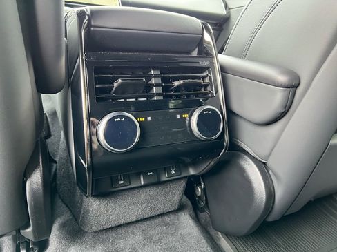 New 2026 Land Rover Range Rover Sport Dynamic SE image 23