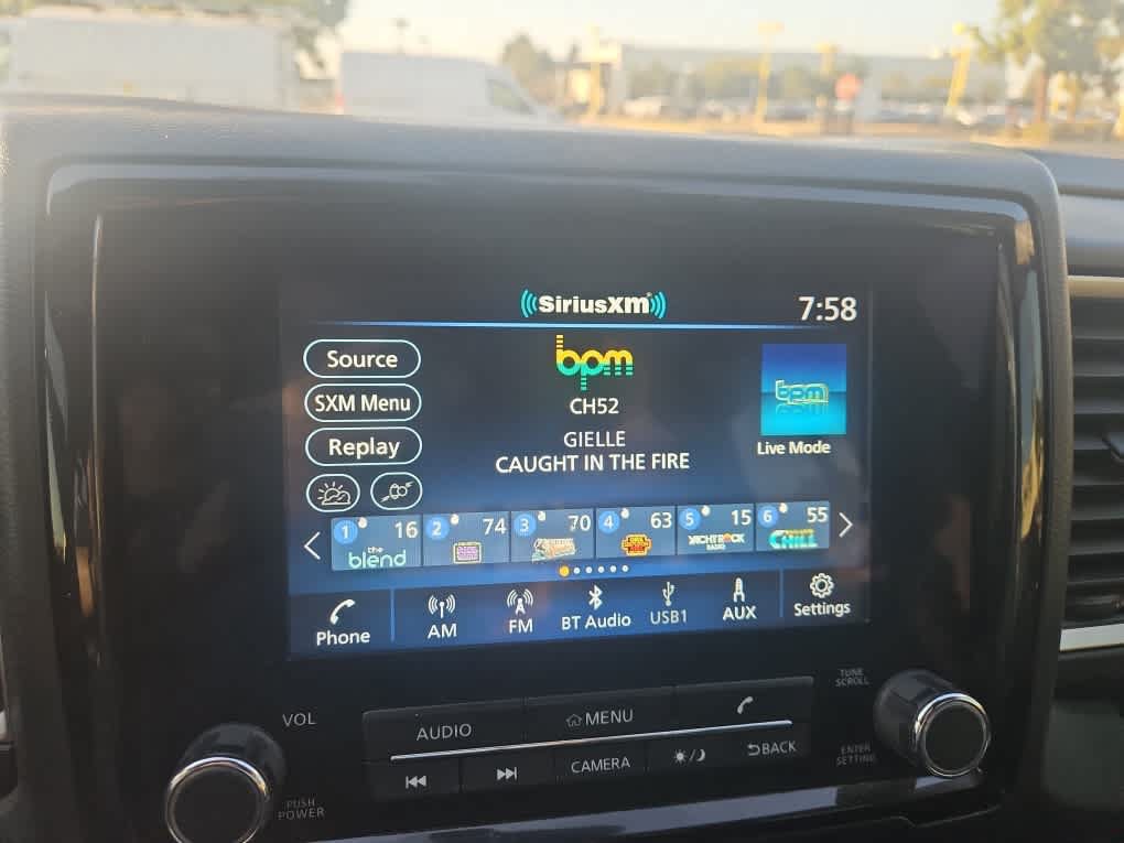 Used 2022 Nissan Frontier SV RWD image 16