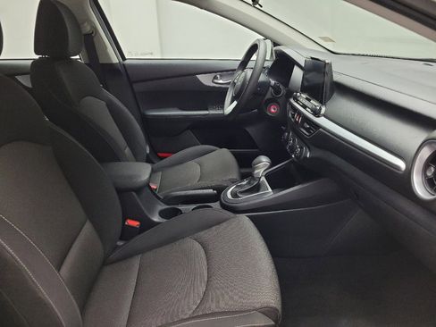 Used 2023 Kia Forte LX FWD image 21