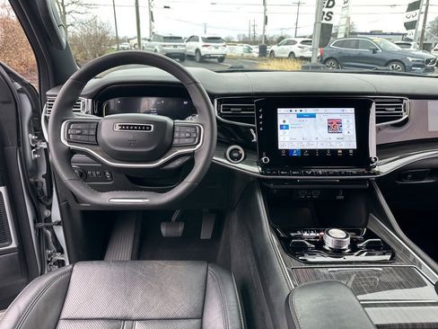 Used 2022 Jeep Wagoneer Series III w/ Flexible Seating Group image 50