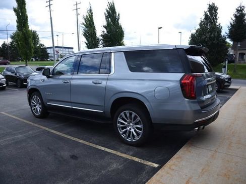 Used 2023 GMC Yukon XL Denali w/ Max Trailering Package AWD/4WD image 3