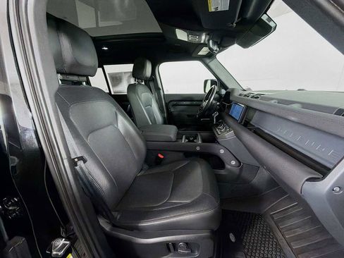 Used 2023 Land Rover Defender 110 X-Dynamic SE image 28