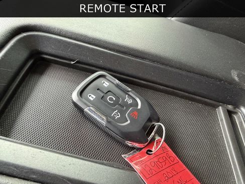 Used 2018 GMC Yukon XL SLT w/ Open Road Package image 30