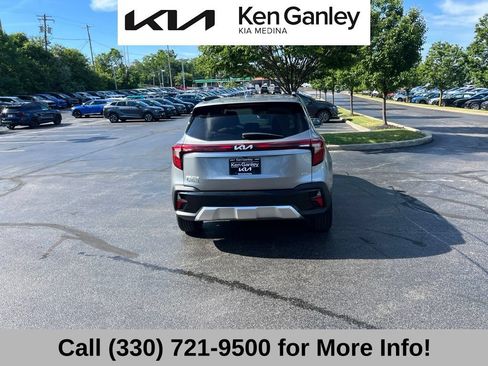 Certified 2024 Kia Seltos EX AWD/4WD image 7