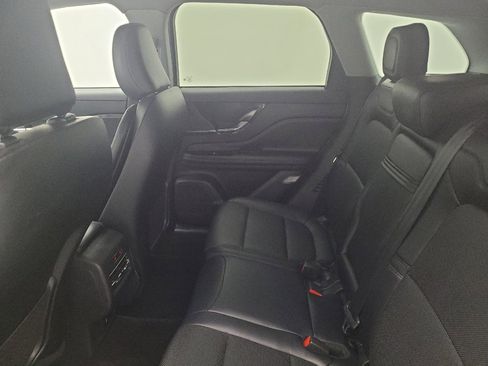 Used 2022 Lincoln Corsair AWD w/ Equipment Group 101A image 18