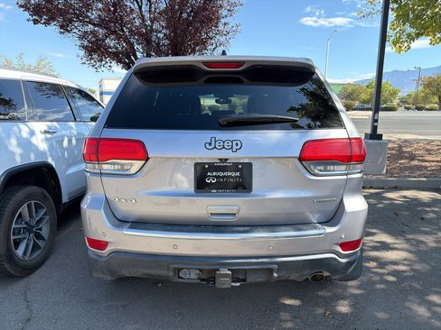 Used 2017 Jeep Grand Cherokee Limited w/ Trailer Tow Group IV AWD/4WD image 5