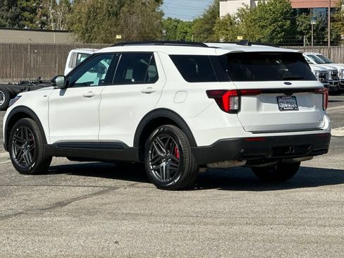 Certified 2025 Ford Explorer ST-Line w/ ST-Line Street Pack AWD/4WD image 5