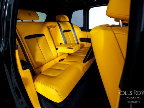 Used 2024 Rolls-Royce Cullinan image 29