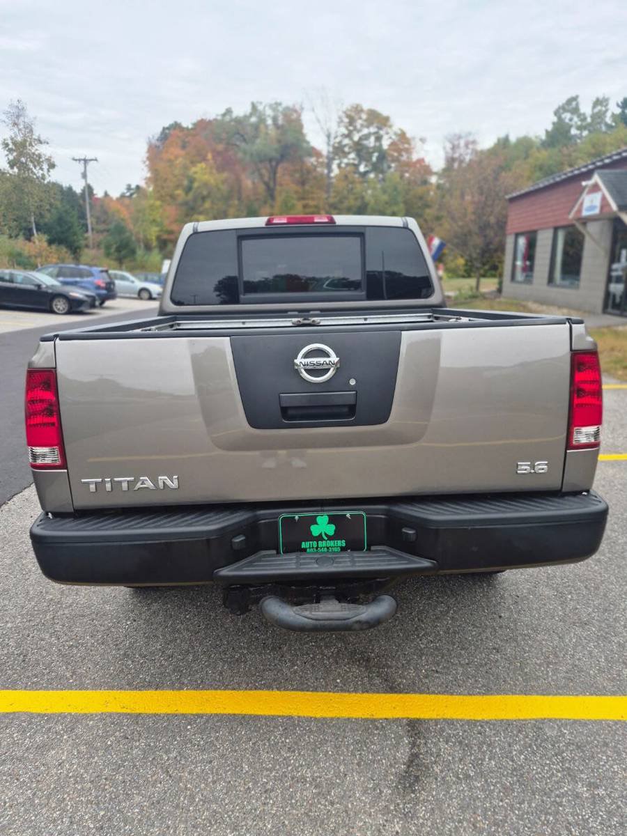 Used 2006 Nissan Titan XE w/ (W04) Preferred Pkg AWD/4WD image 4