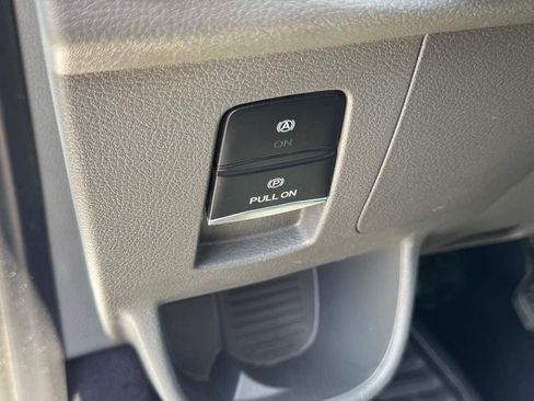 Used 2023 Ford Transit 350 XLT RWD image 28