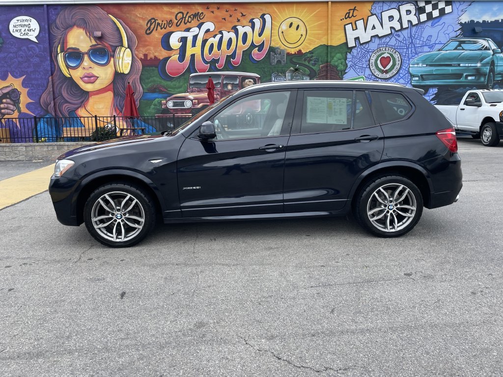 Used 2017 BMW X3 xDrive28i AWD/4WD image 2
