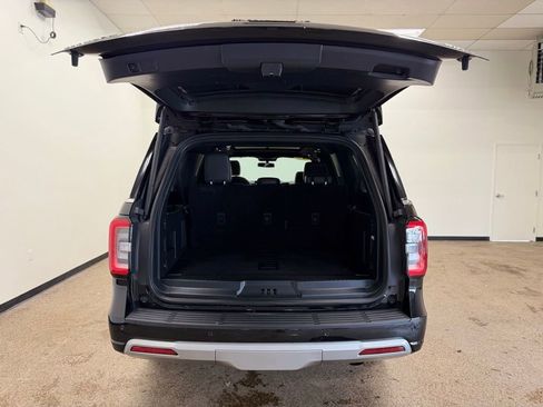 Used 2024 Ford Expedition Max Platinum AWD/4WD image 5