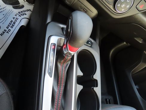 Certified 2024 Chevrolet Trax RS w/ Driver Confidence Package image 26