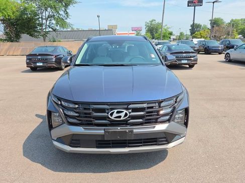 Certified 2025 Hyundai Tucson SEL AWD/4WD image 3