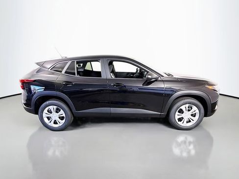 New 2026 Chevrolet Trax LS FWD image 5