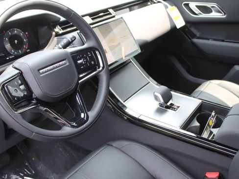 New 2026 Land Rover Range Rover Velar S AWD/4WD image 11