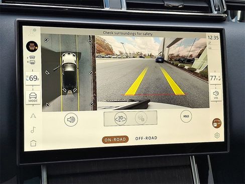 New 2026 Land Rover Range Rover Velar Dynamic SE image 16