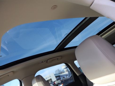 Used 2021 Lincoln Corsair Reserve w/ Equipment Group 201A image 24