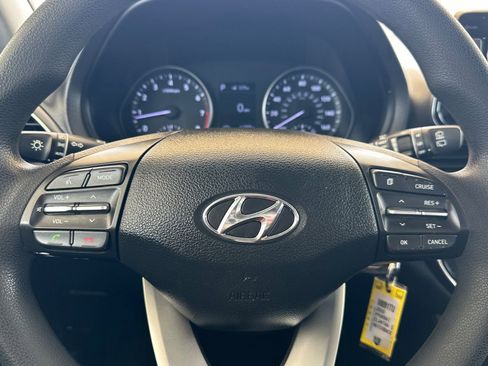 Used 2020 Hyundai Elantra GT FWD image 22