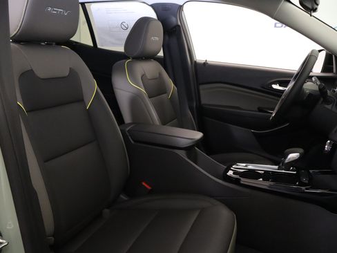 New 2026 Chevrolet Trax ACTIV w/ Driver Confidence Package FWD image 21
